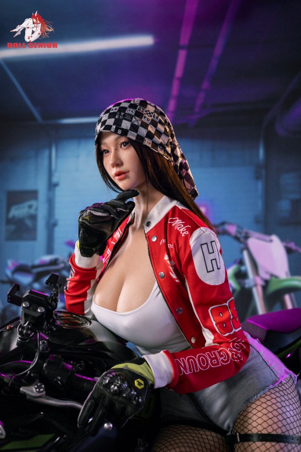 Doll Senior 170cm/5ft7 G-cup Asian Silicone Sex Doll Wuxue with Real Skin Texture