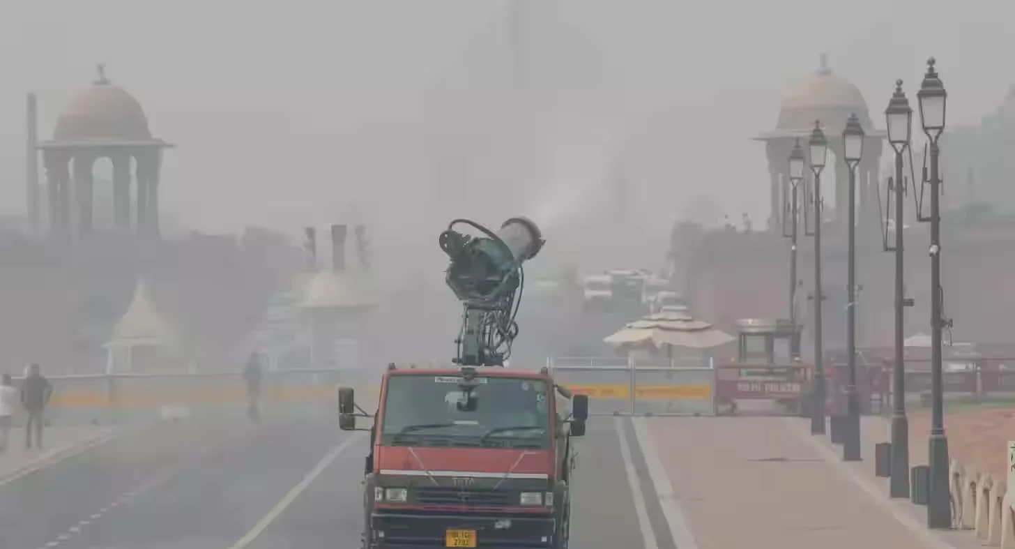 Delhi-NCR Sees Severe Air Pollution Spike, AQI Crosses Critical Threshold