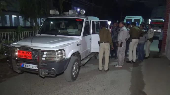 Violent Liquor Raid in Patna Leaves Three Cops Injured