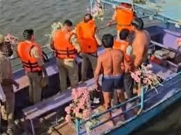 Boat Carrying Devotees Capsizes in Yamuna, Multiple Feared Dead