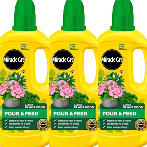 Miracle-Gro Pour and Feed Liquid Plant Food 1L (3-Pack)
