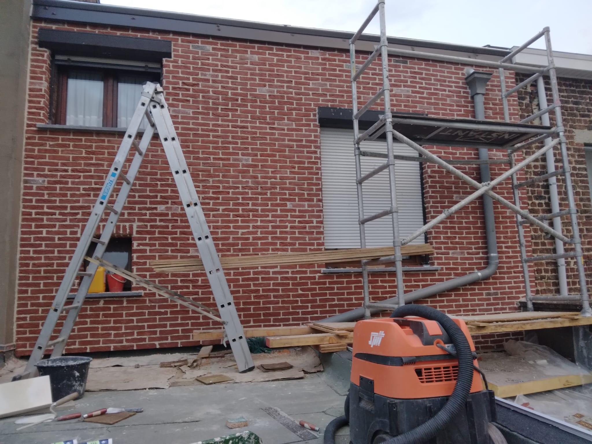 Mur isolé et refermé