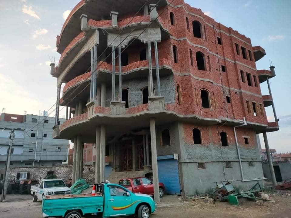 التدرج اللوني والنسيجي في عينات الحجر الهاشمي