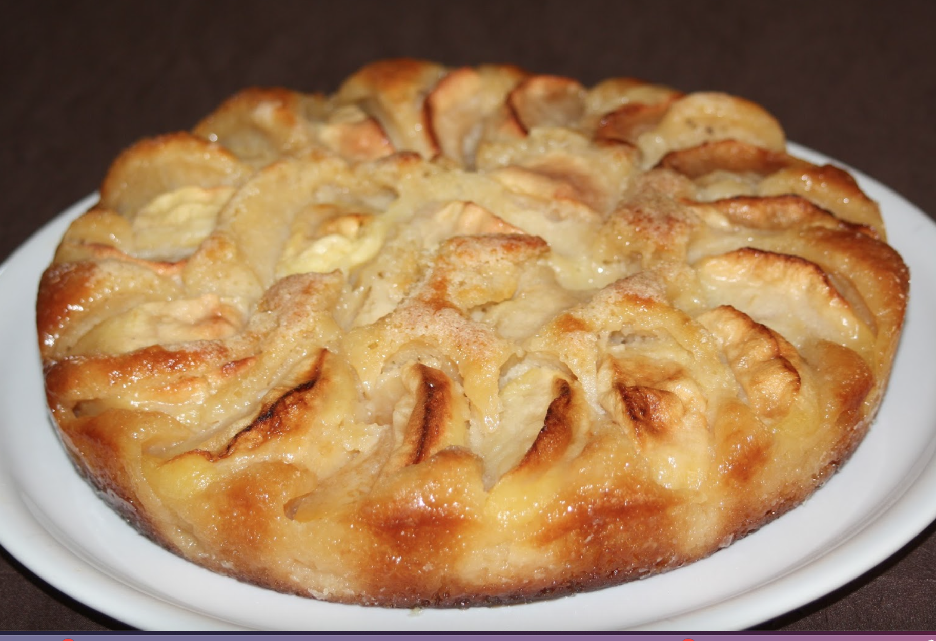 Caramelized apple cake