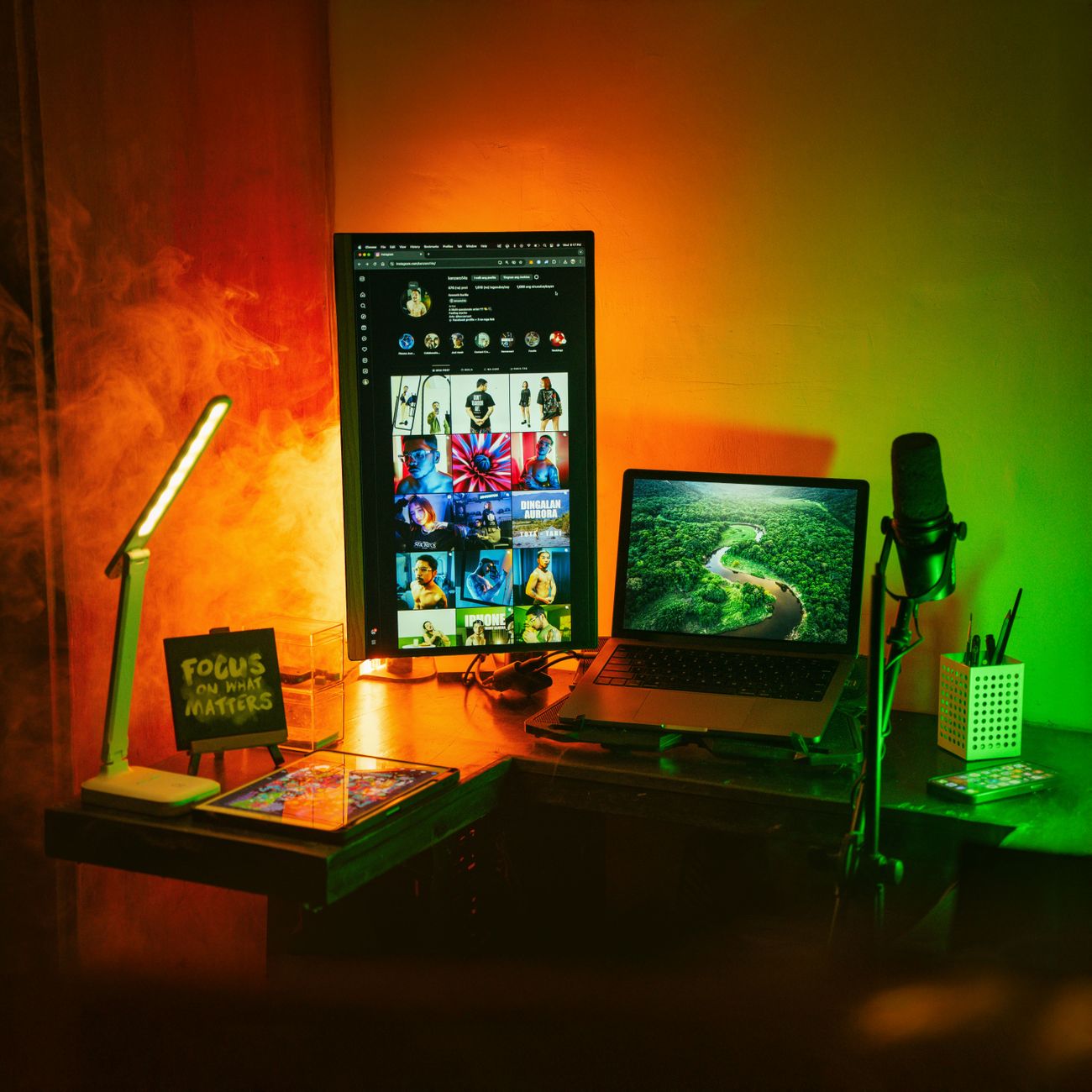 DeskGlow RGB Lamp