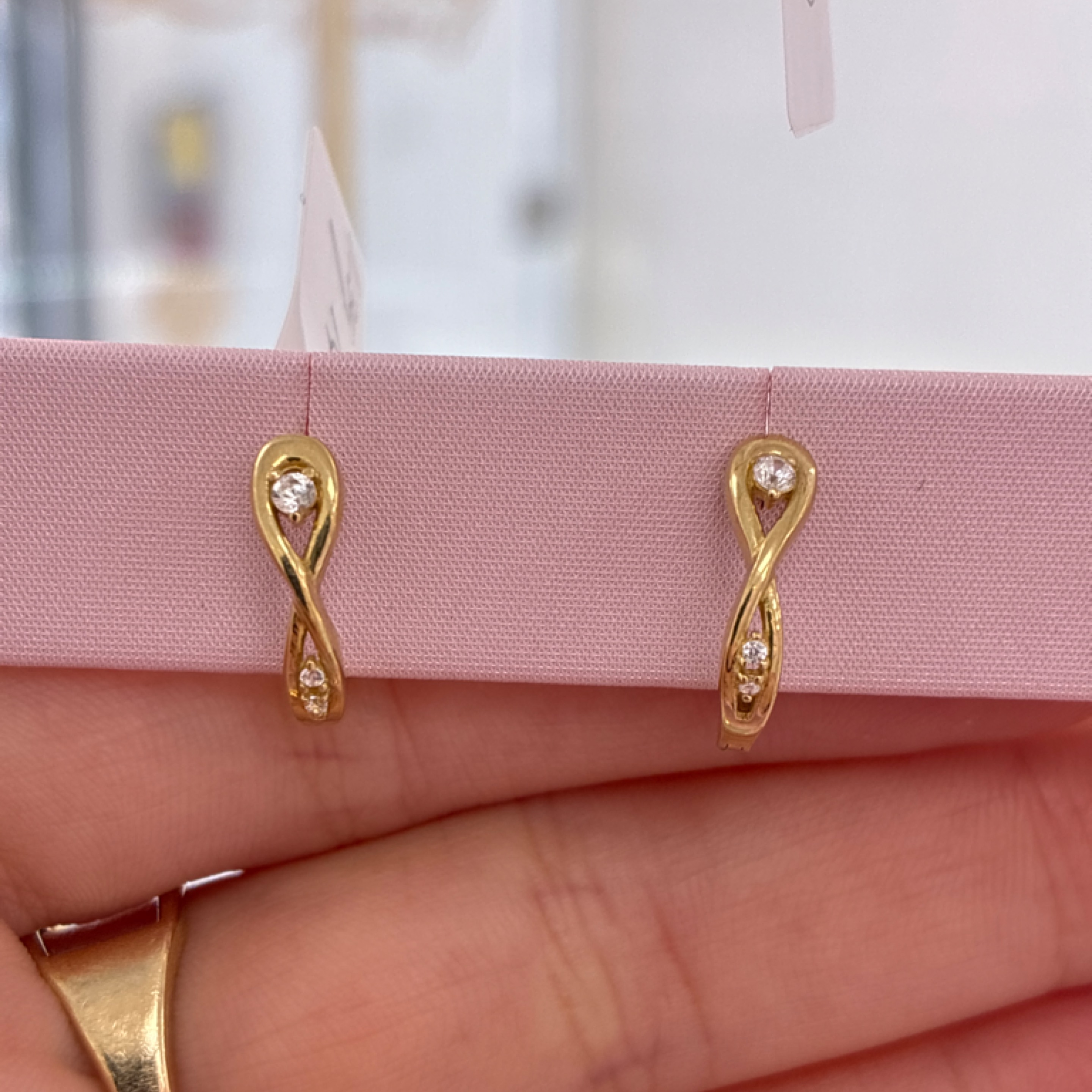 Infinity Hoop 14KT