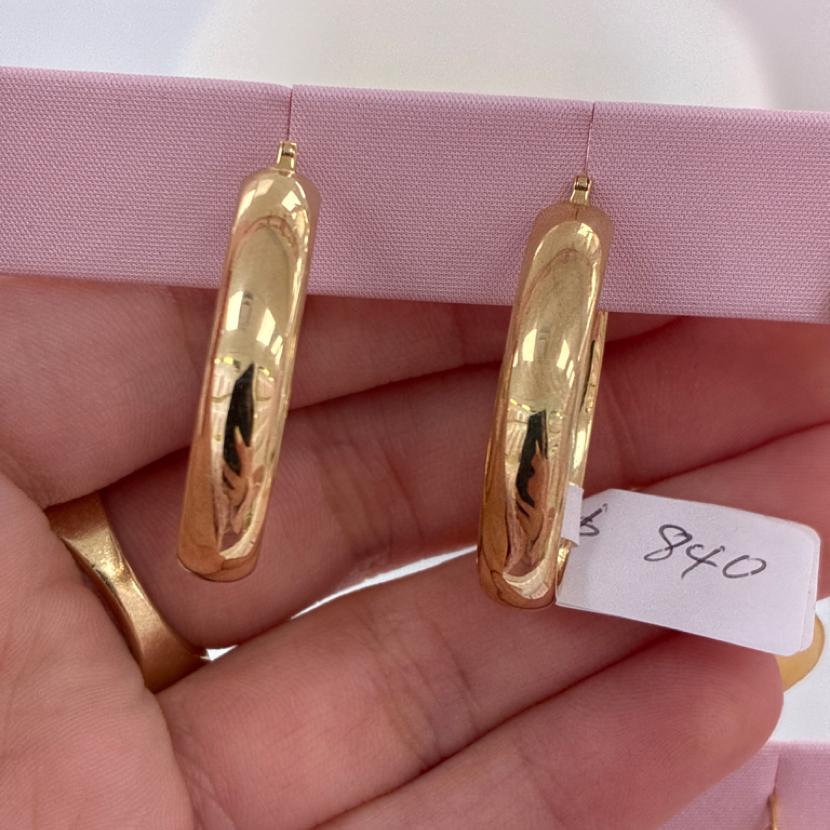 Plain oval hoop 14KT