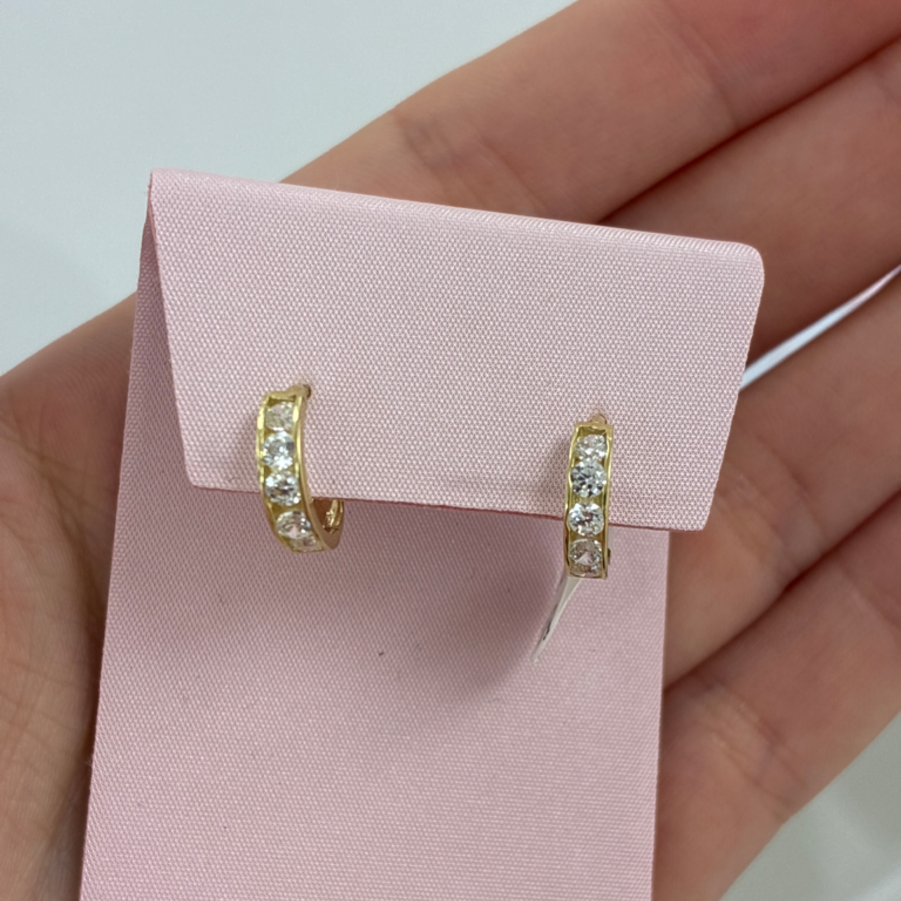 Baby hoop a line zirconia  SM 10KT