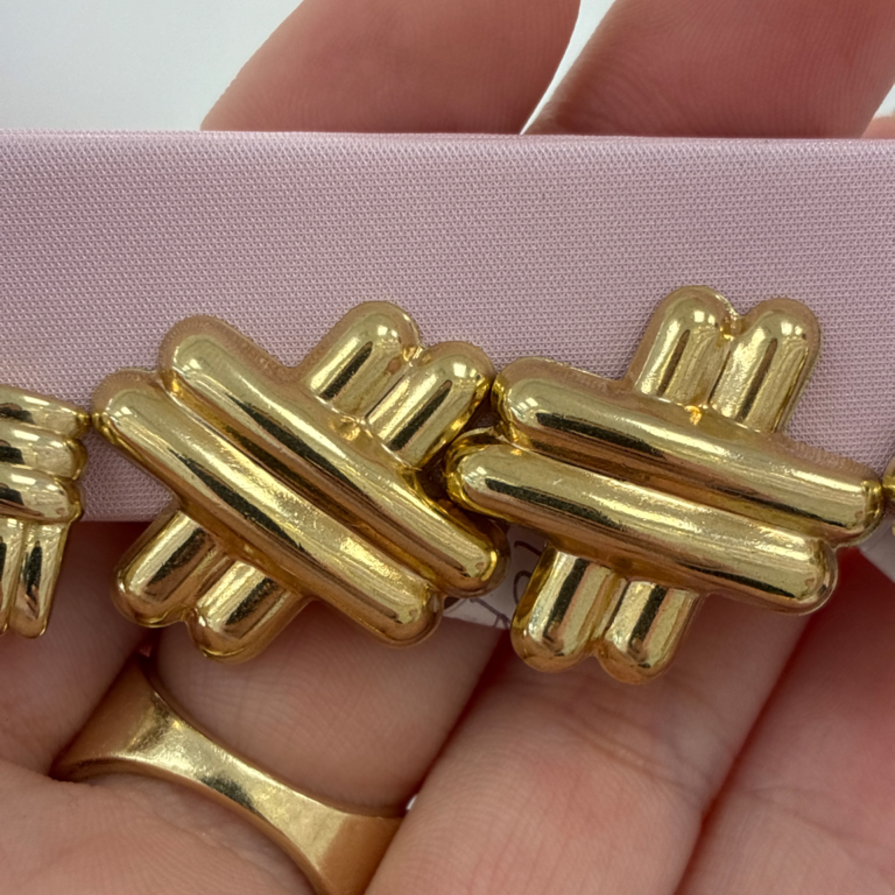 Double cross earrings with omega closure 10KT