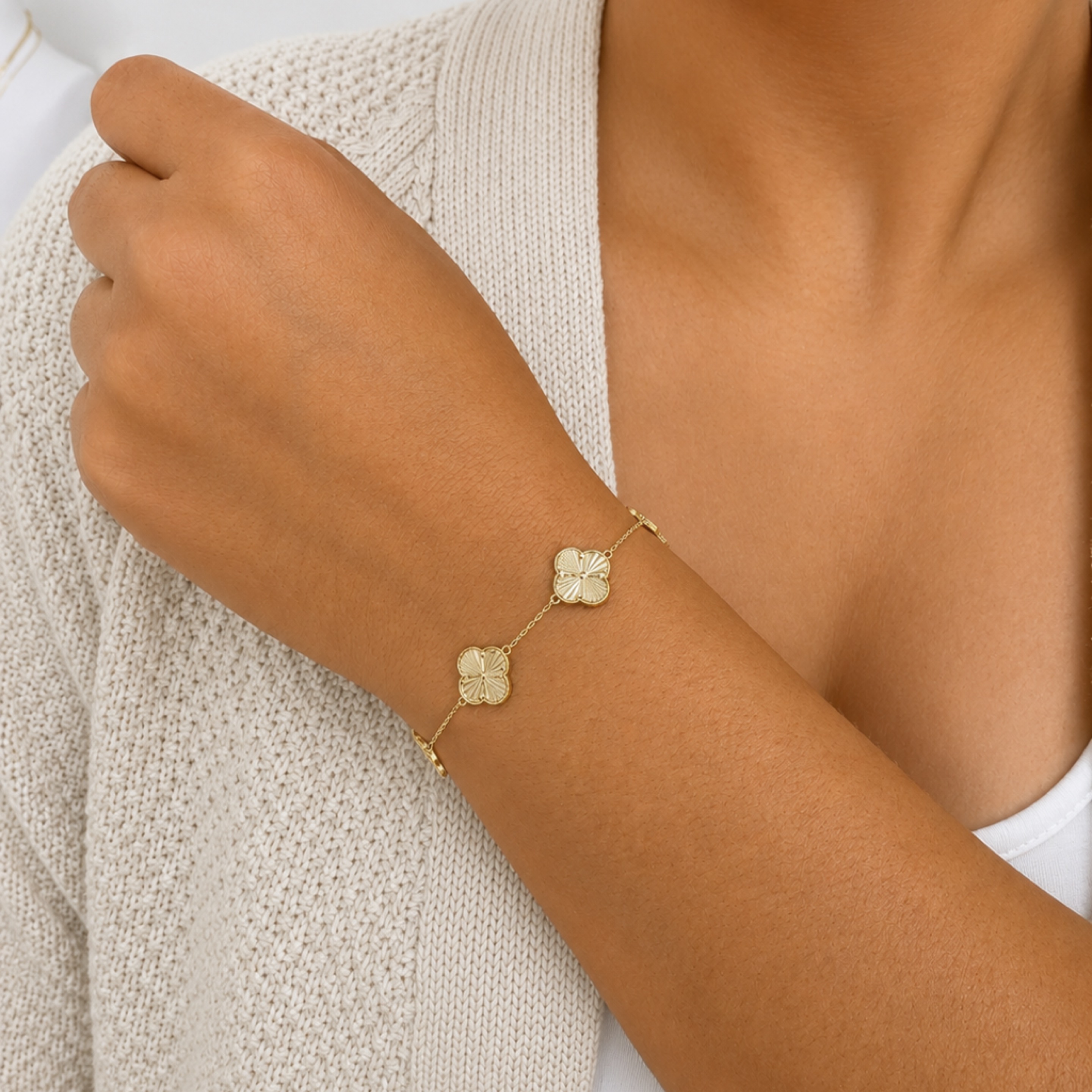 Golden big Flowers bracelet 10KT