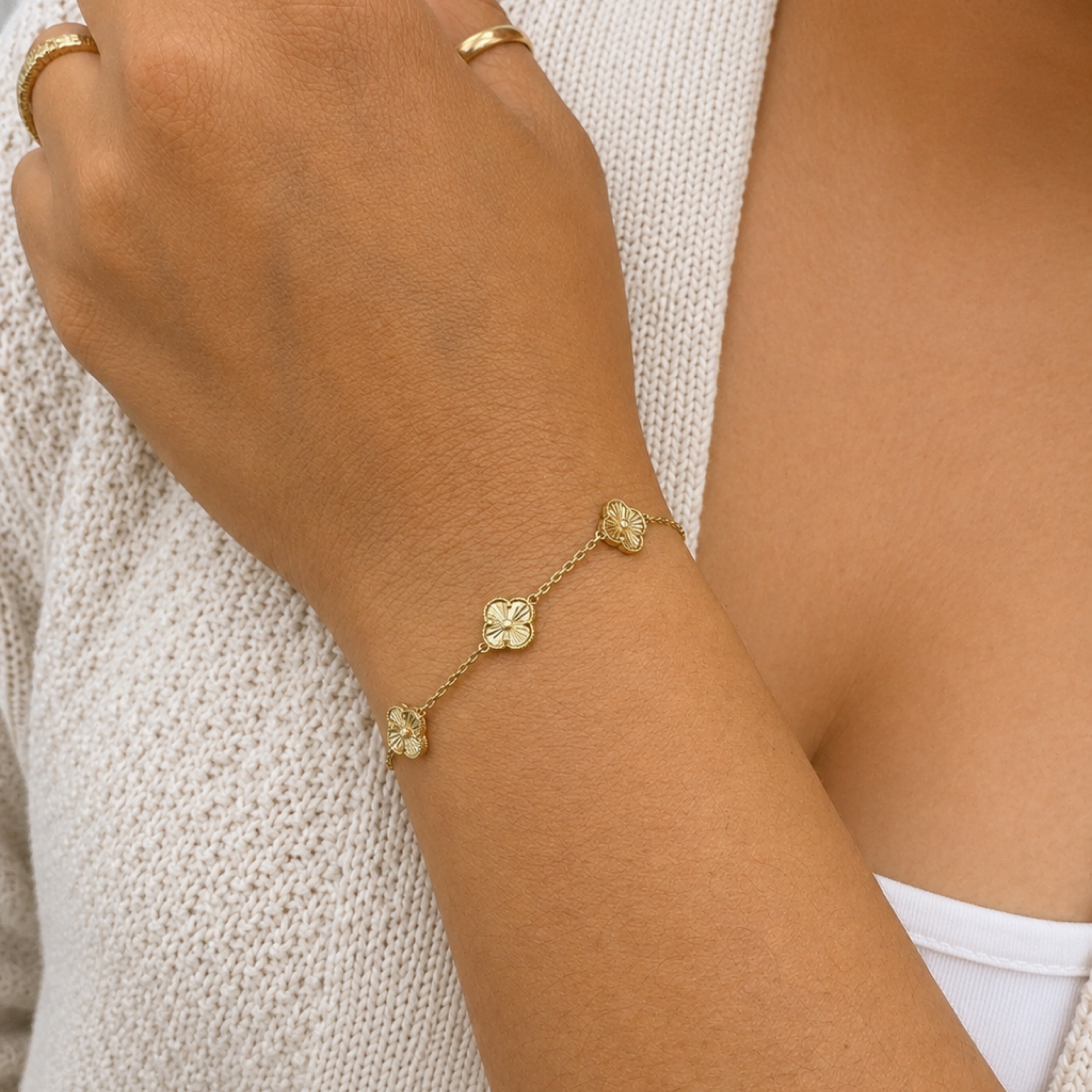 Golden Flowers bracelet 10KT