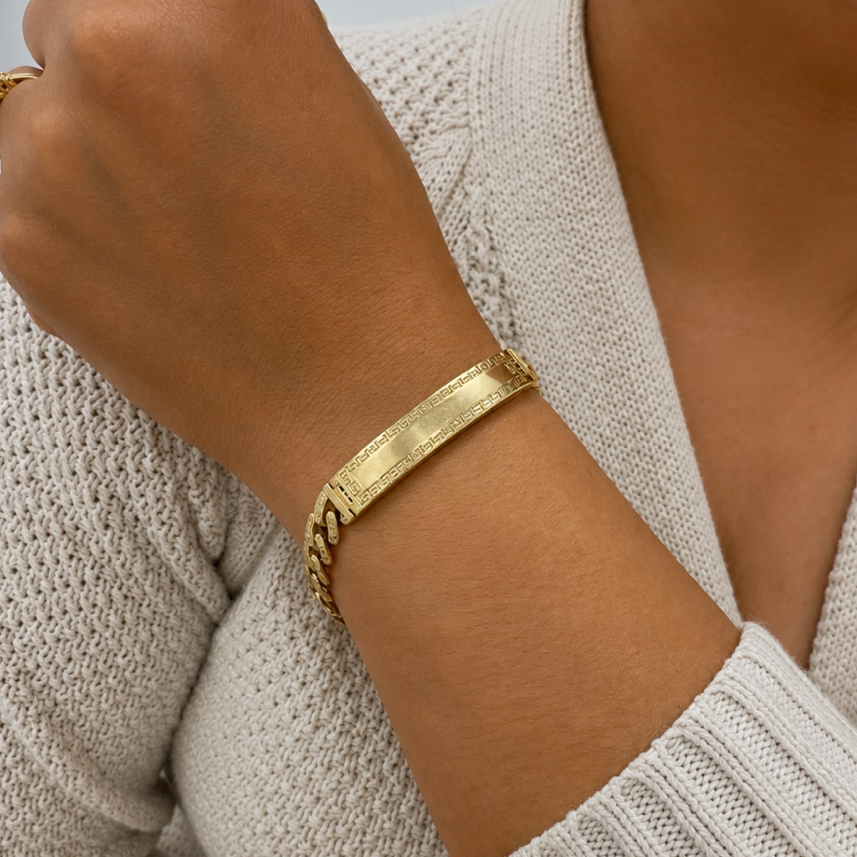 Monaco bracelet with plaque