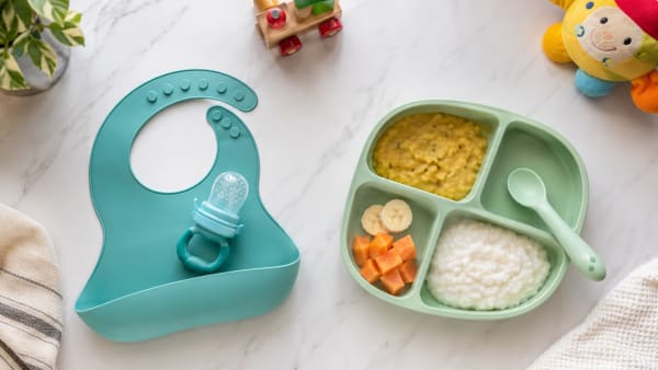 Chicco NaturalFit vs Mee Mee Premium Bottles: Which Indian Baby Bottle Wins in 2026?