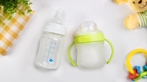 Medela Freestyle Flex vs Morisons Baby Dreams: Which Electric Breast Pump is Worth It for Working Mums in India?