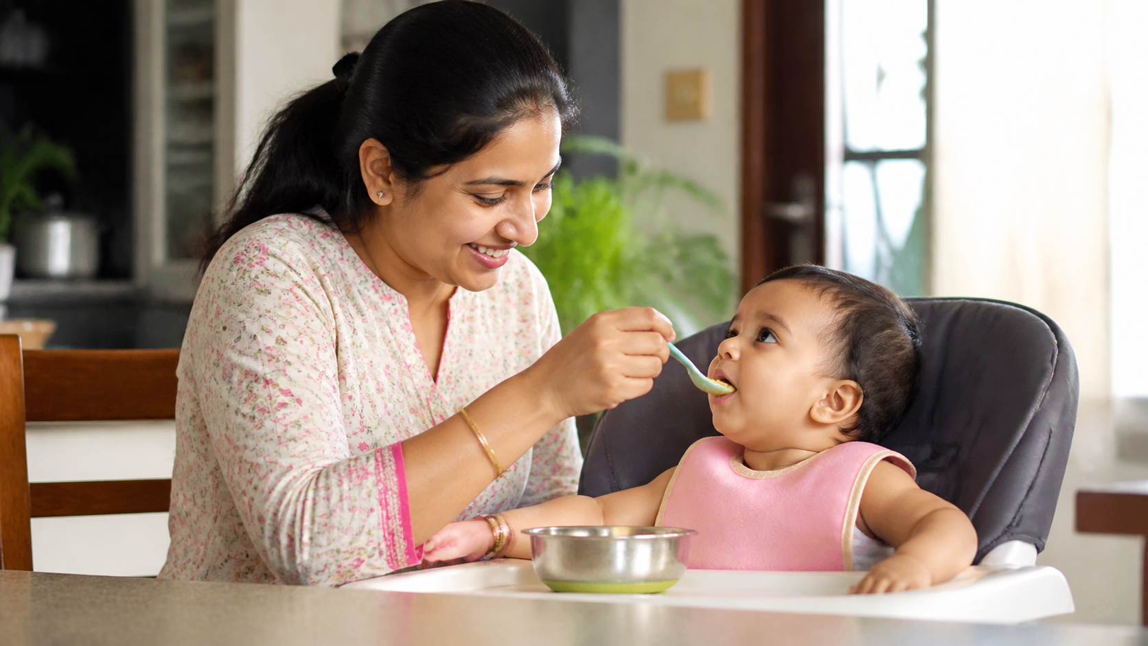 Baby Refusing Bottle in Summer? 7 Heat-Proof Feeding Solutions for Indian Parents