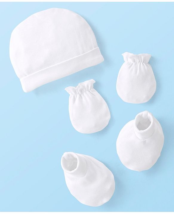 Babyhug 100% Cotton Mittens and Cap Set