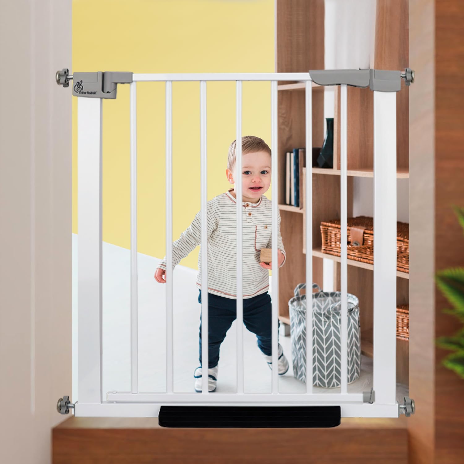 R for Rabbit Basil Safety Gate for Stairs and Doors