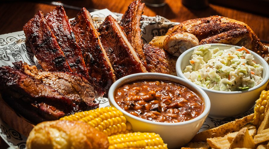 Famous Dave’s Bar-B-Que