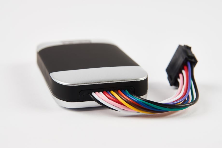 Small GPS tracker for cars device with multiple wires unplugged