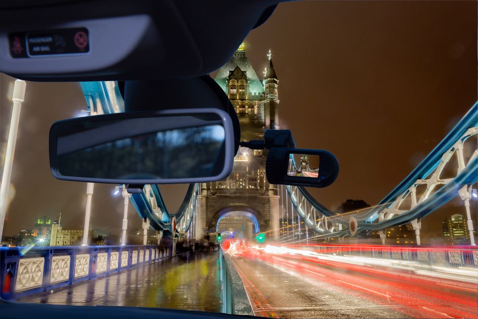 A London driver crossing a bridge with a Direct Vision Standard camera fitted