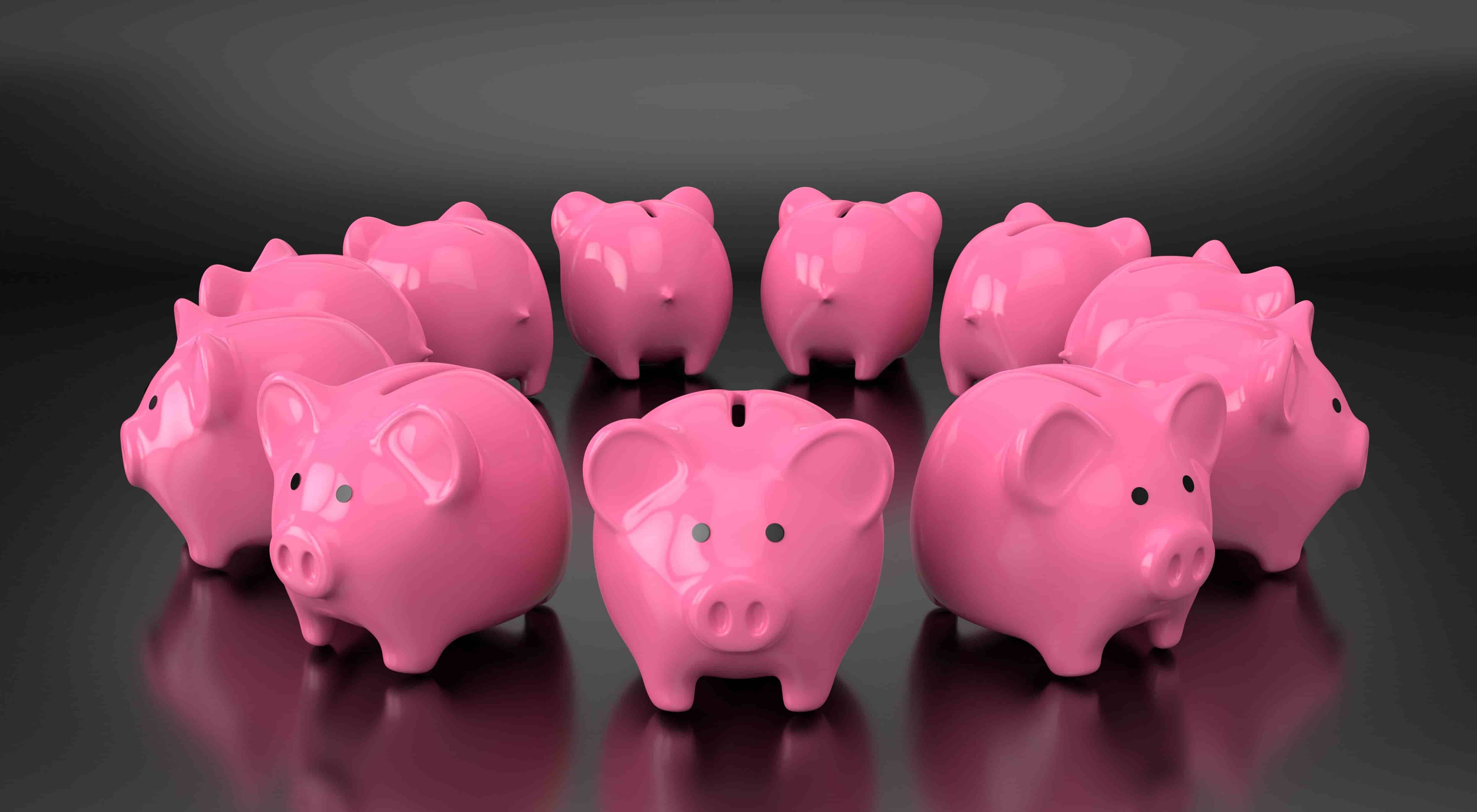 11 piggy banks form a circle to represent the importance of using online accounting software to manage monthly cash flow