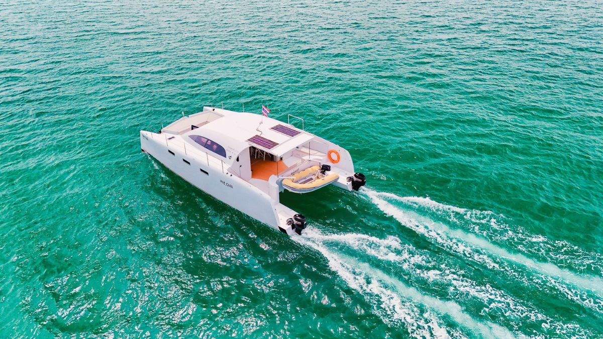 Hot Chilli 38ft – Stealth