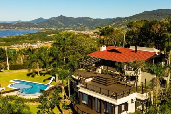 Casa na Praia da Silveira com Vista para o mar e para a Lagoa Totalmente Mobiliada — foto 1