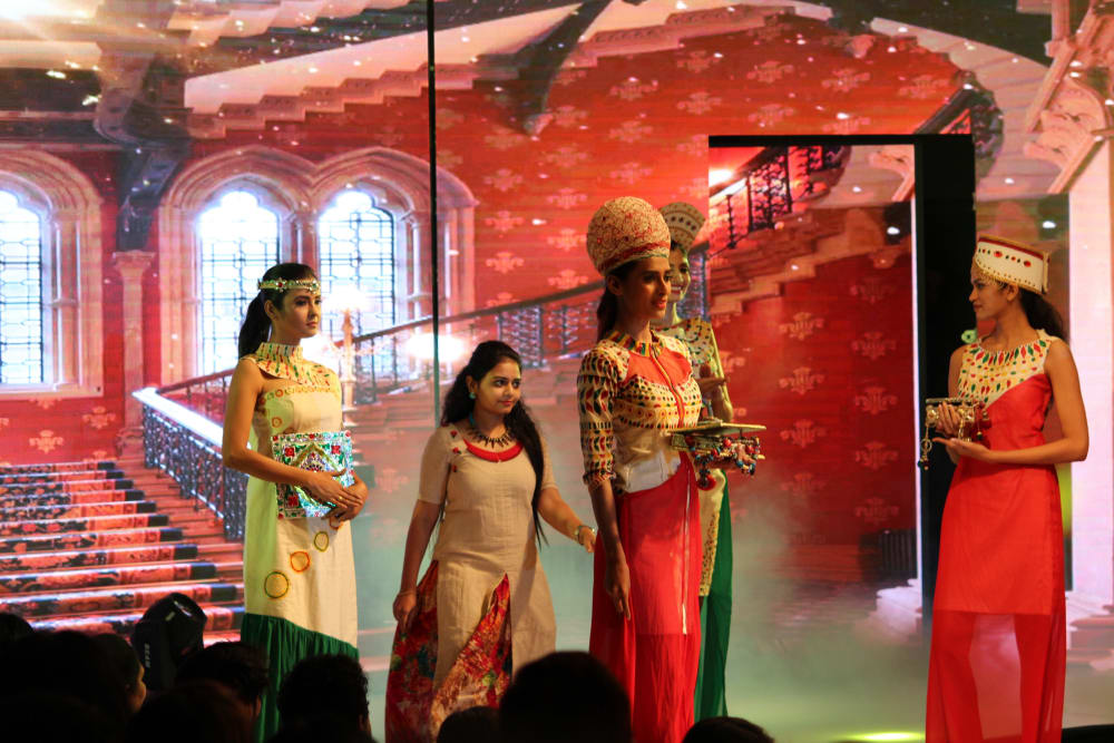 Group Walk – Cultural Theme