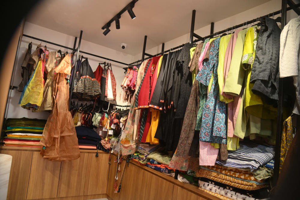 Wardrobe & Fabric Display Area