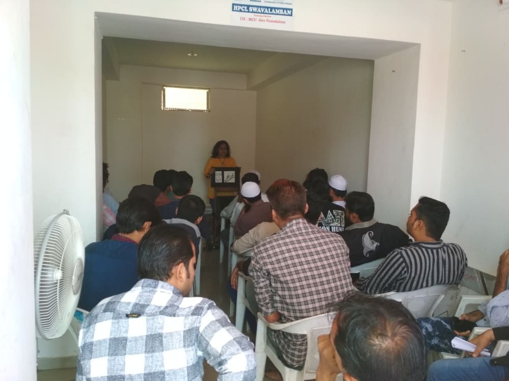 HPCL Swavalamban Session — Trainer Addressing Participants