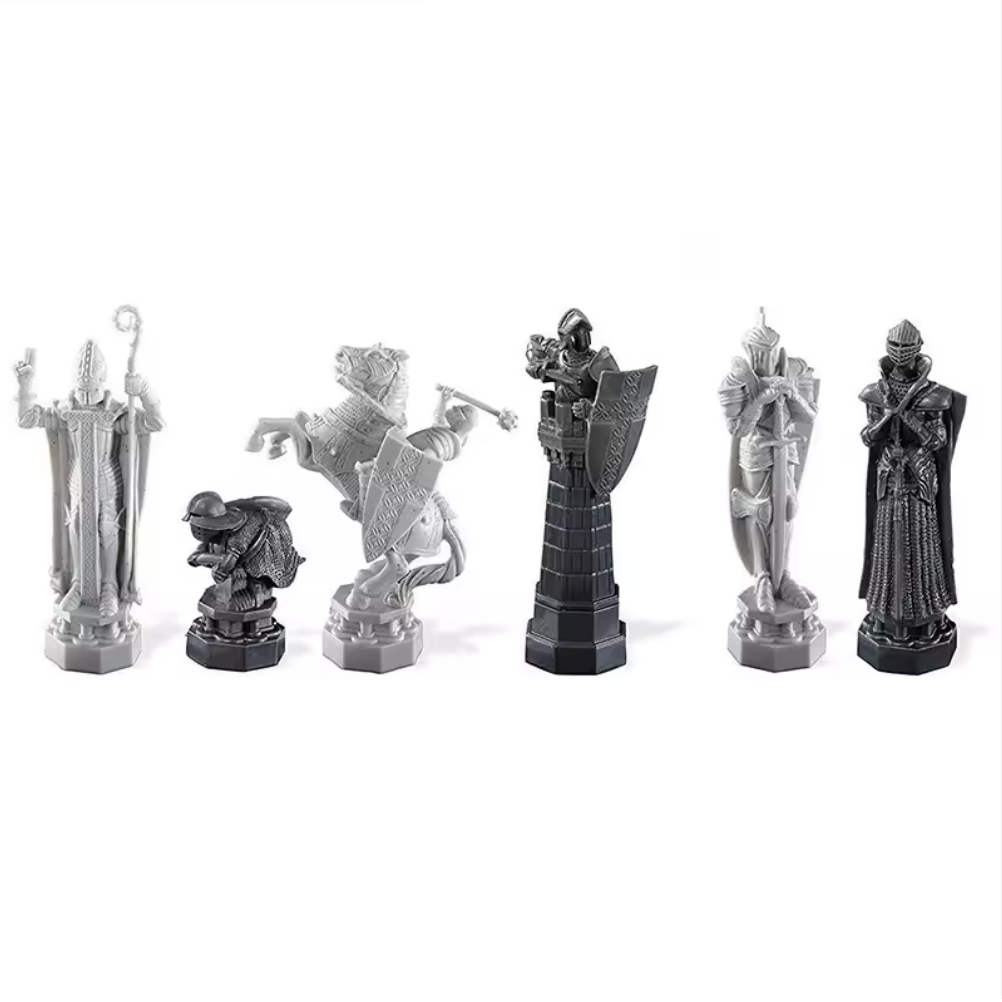 Harry Potter Chess Set thumbnail 2