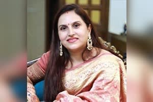 new arya public school Principal Image