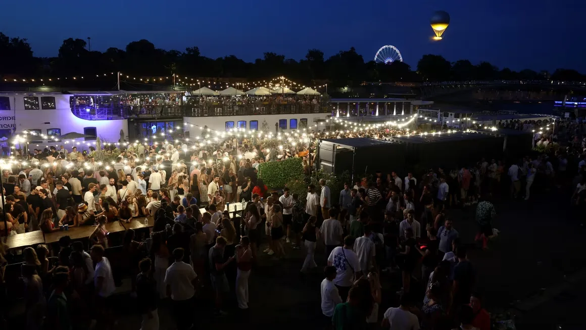 145 Pricked with Syringes at French Music Festival