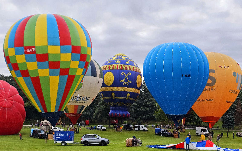 Festival - J'peux pas j'ai montgolfière