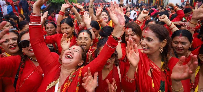 Teej 2027 à Pashupatinath