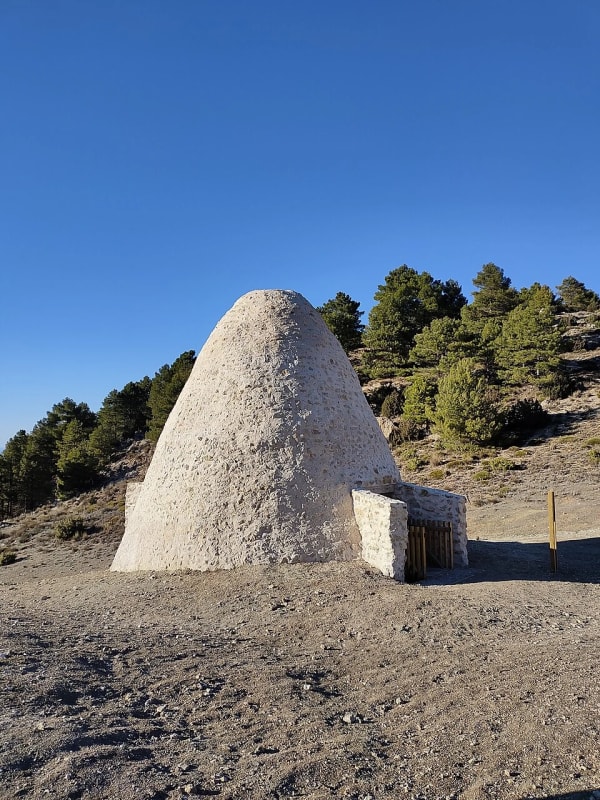 Los alcaldes de Totana y Alhama supervisan las obras de restauración de los Pozos de la Nieve