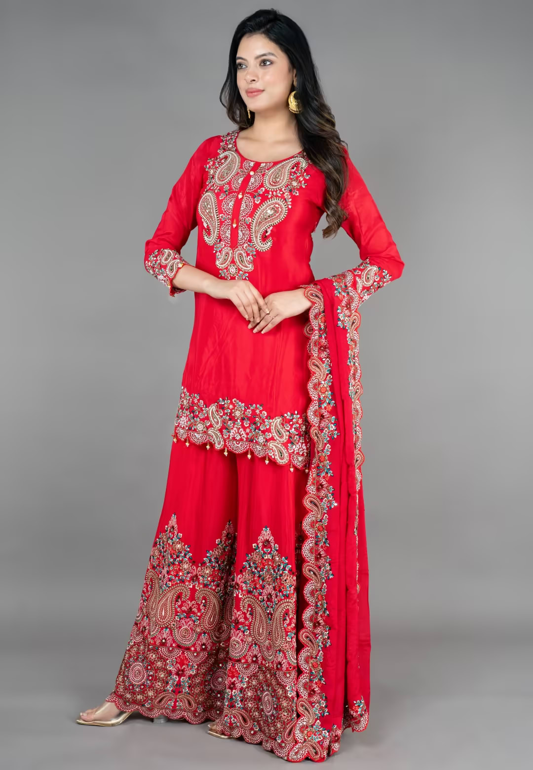 Red Straight Suit With Sarara