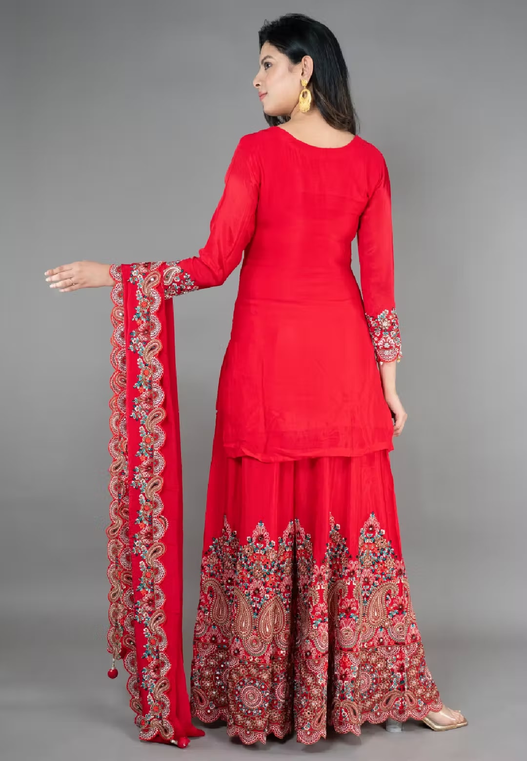 Red Straight Suit With Sarara