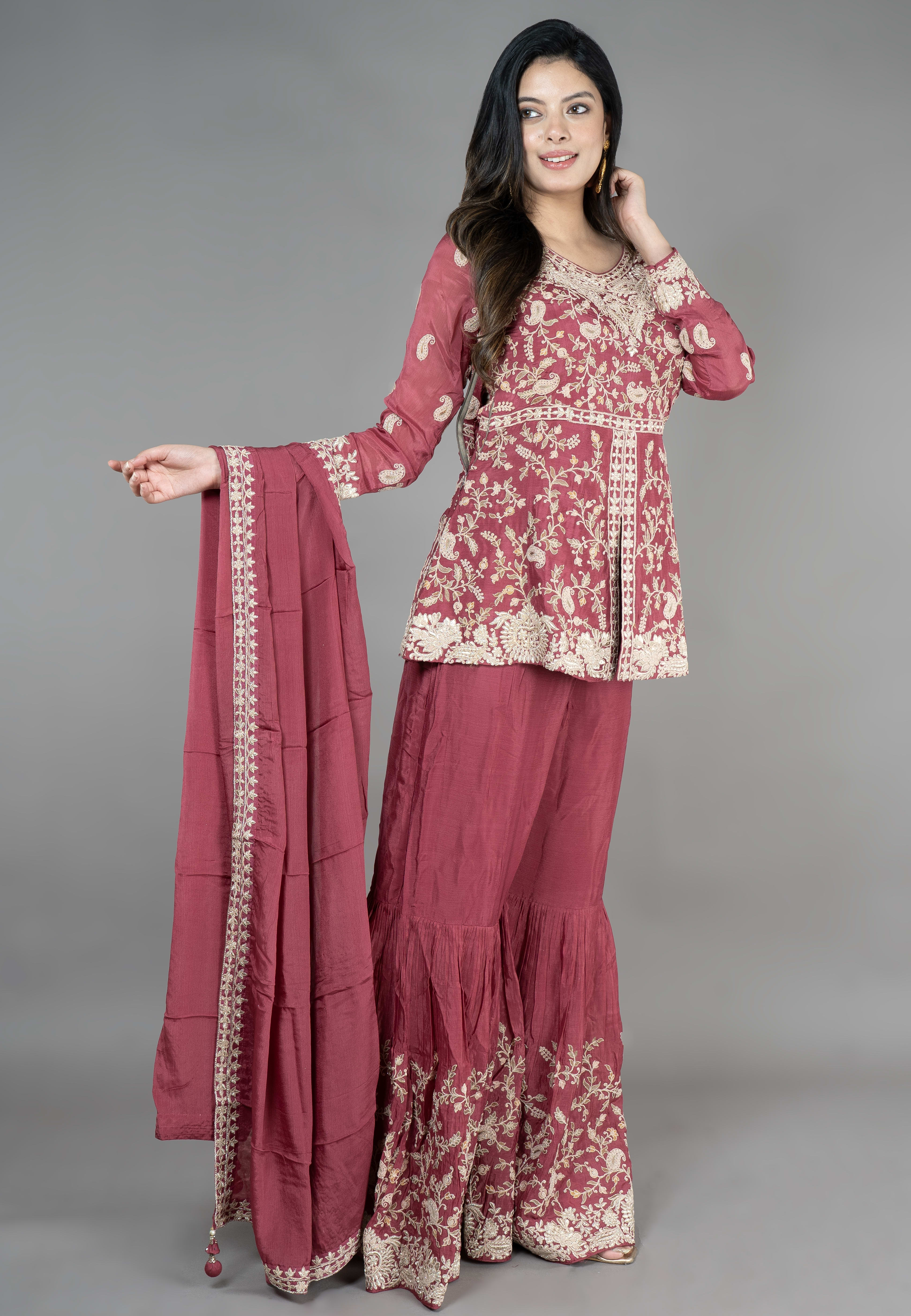 R.gold Short Paplom middle cut with Gharara