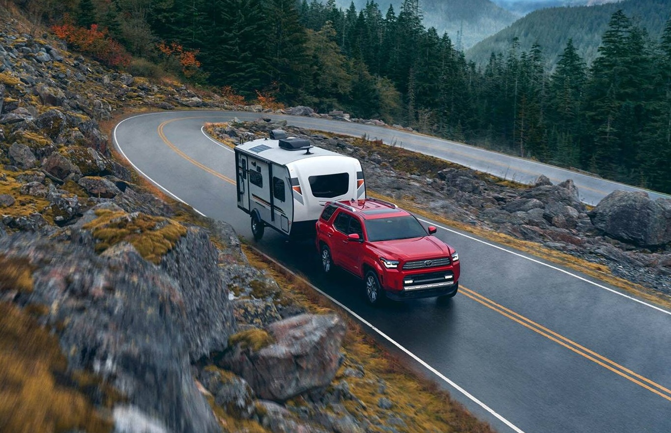 Toyota 4Runner Limited towing a trailer