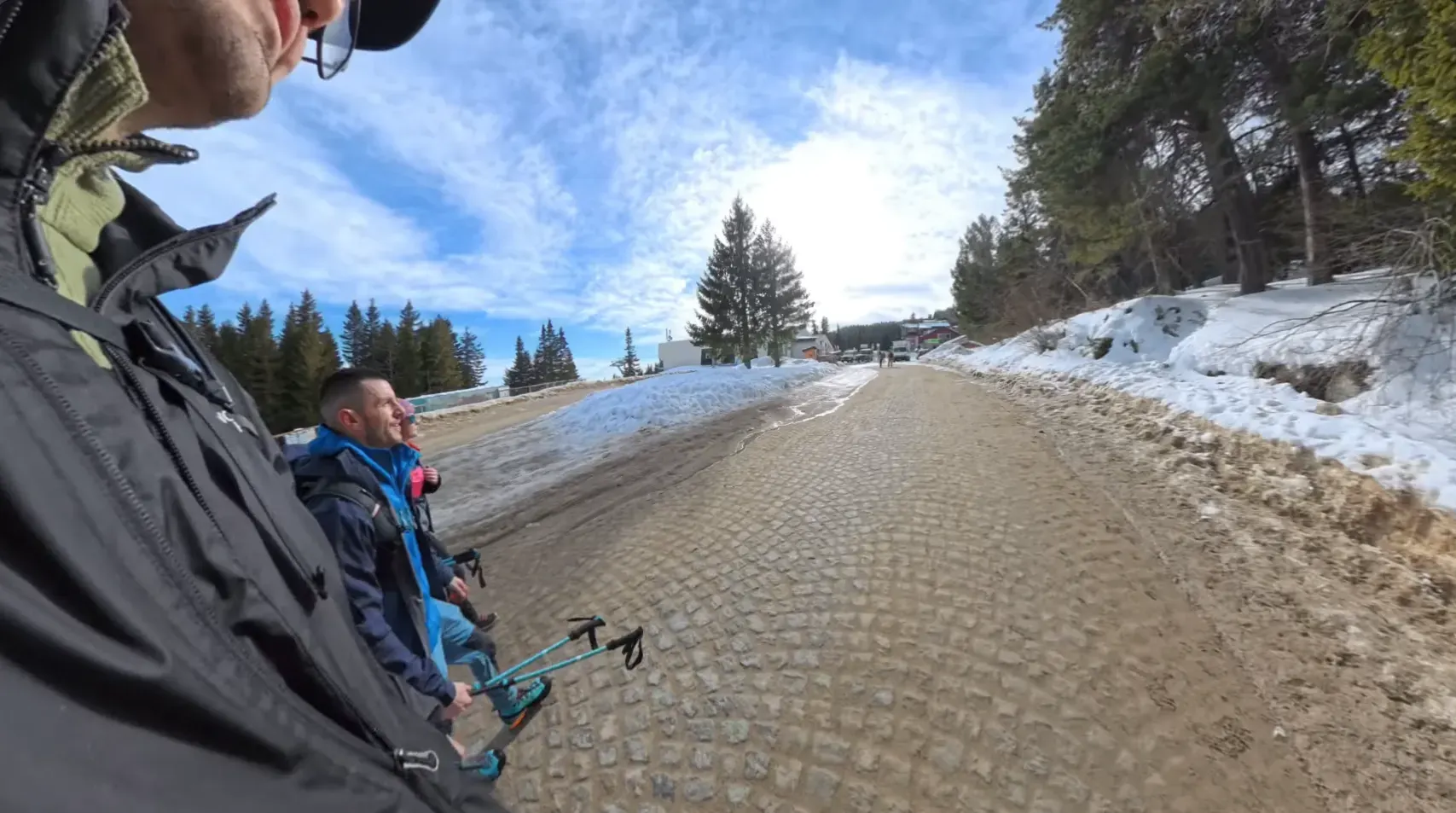 Paved road before Hut Aleko