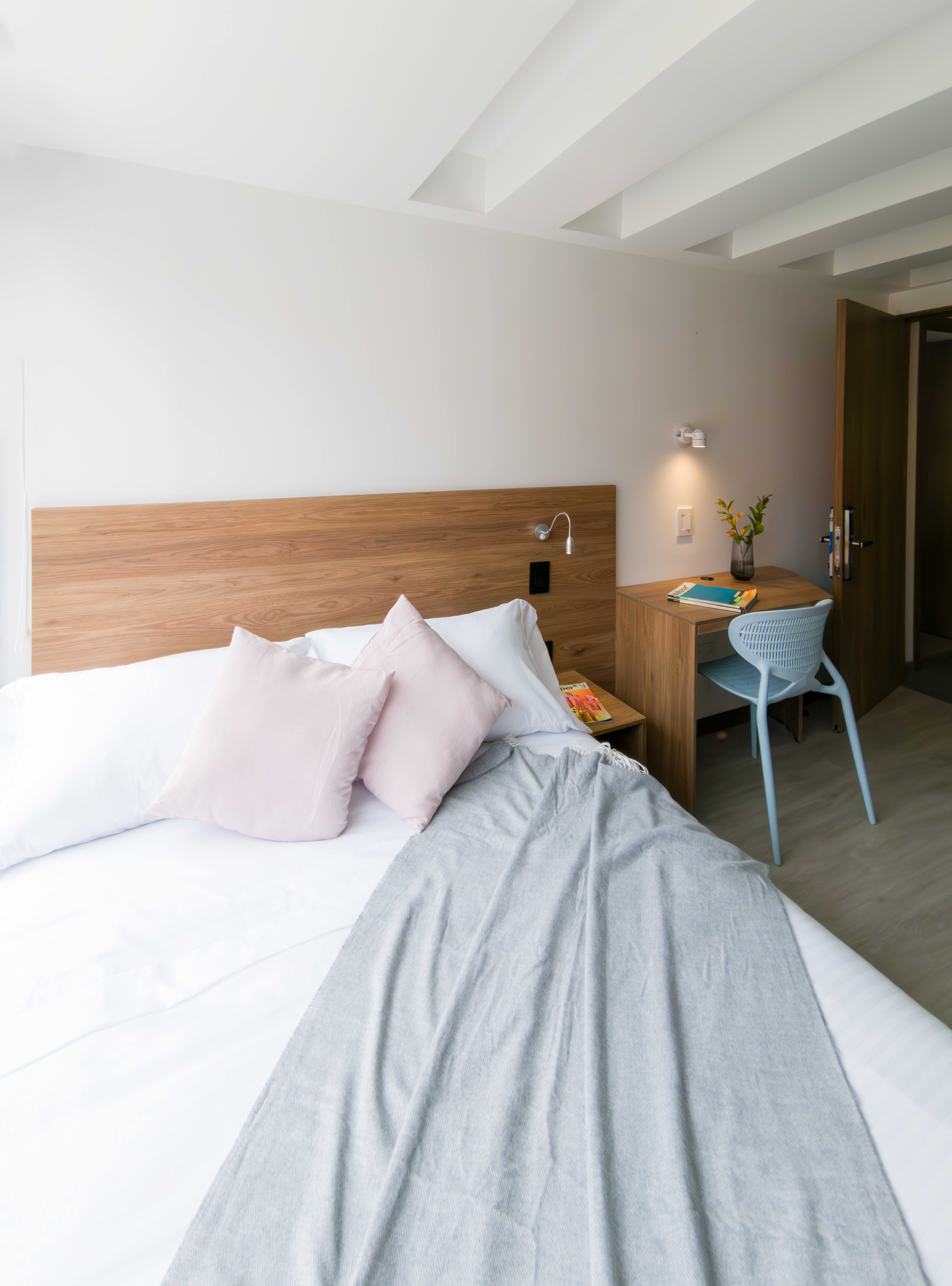 Plura Coliving Nogal - Walnut