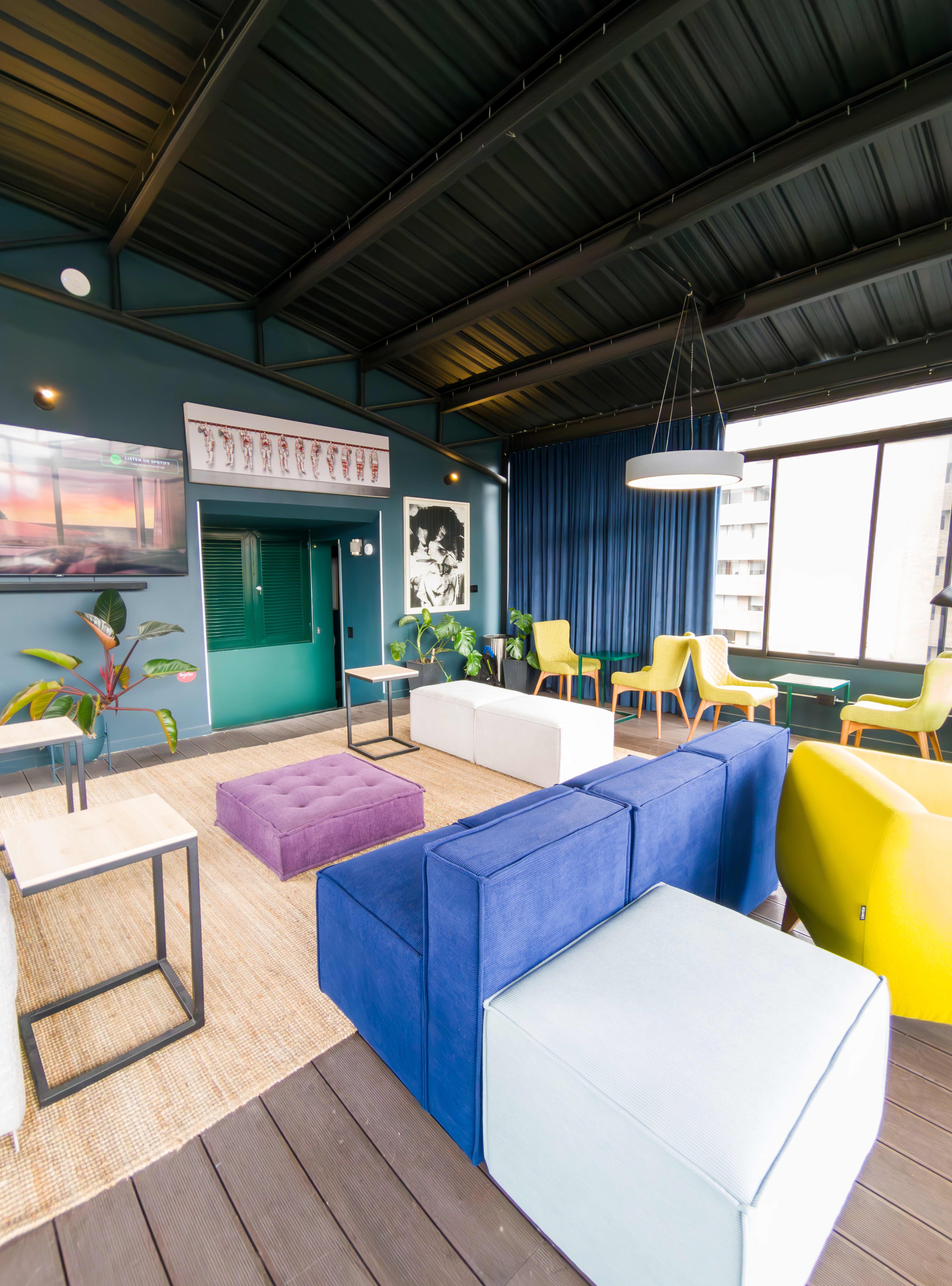 Plura Coliving - Nogal - Walnut