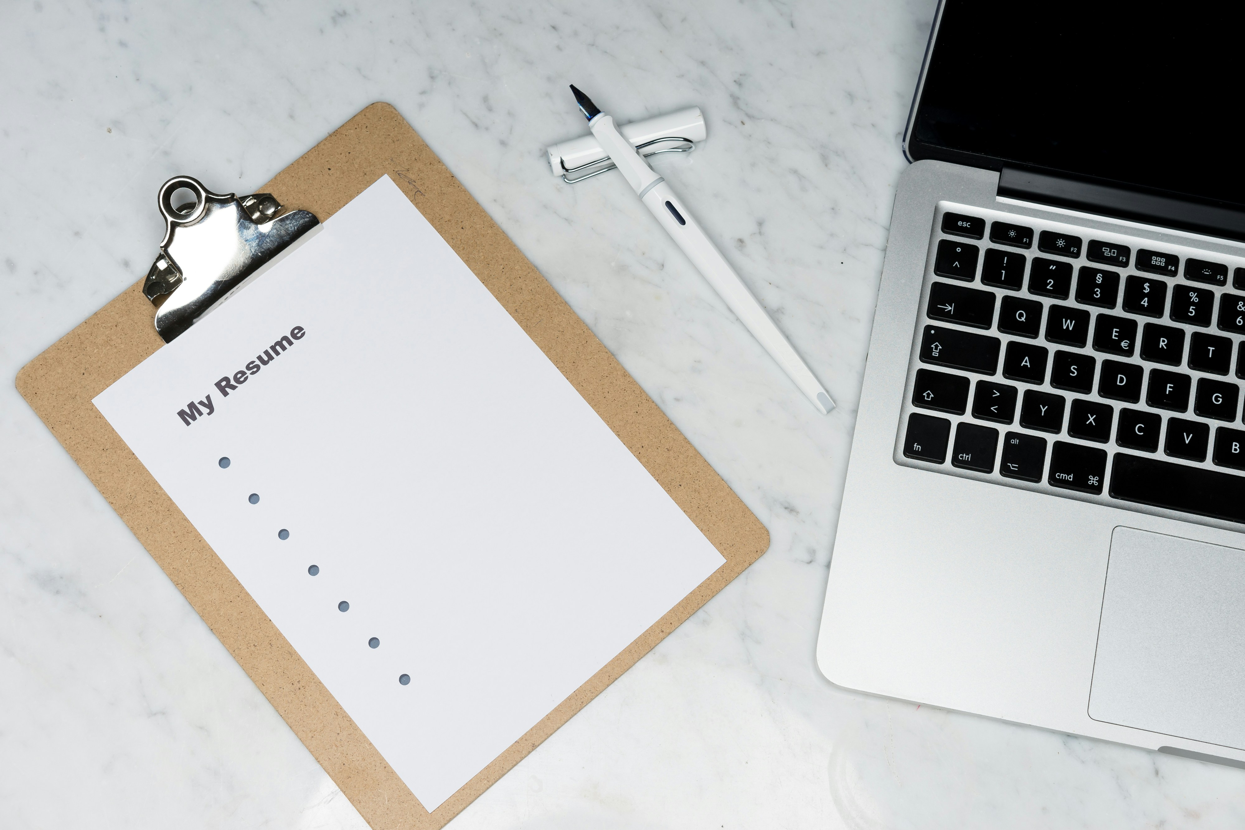 How to Build a Resume With No Work Experience in 2026 (With Free Templates)