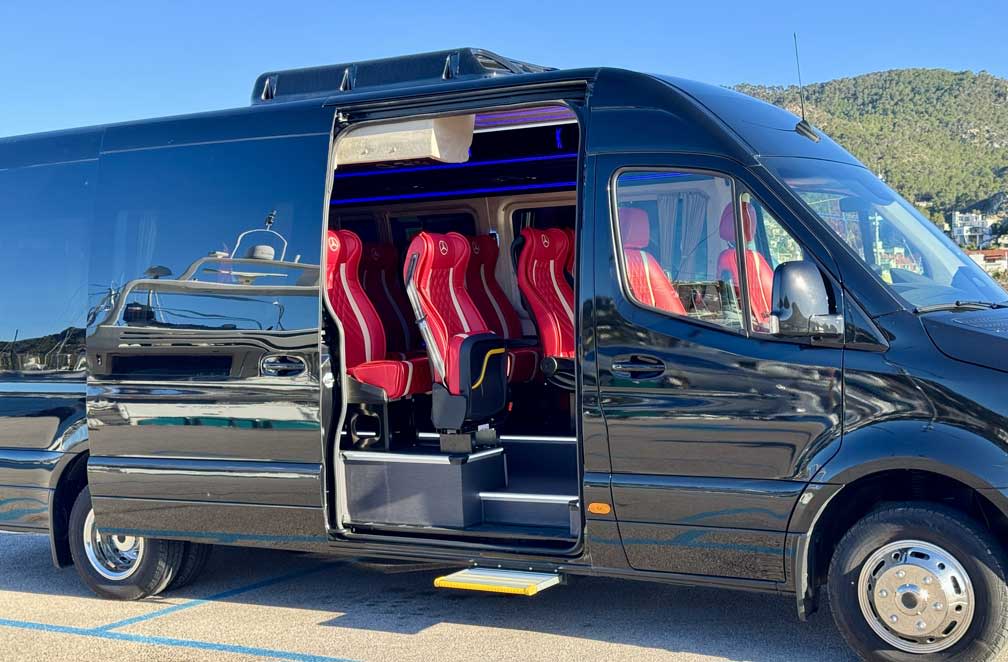 Perfil lateral de la Mercedes Sprinter