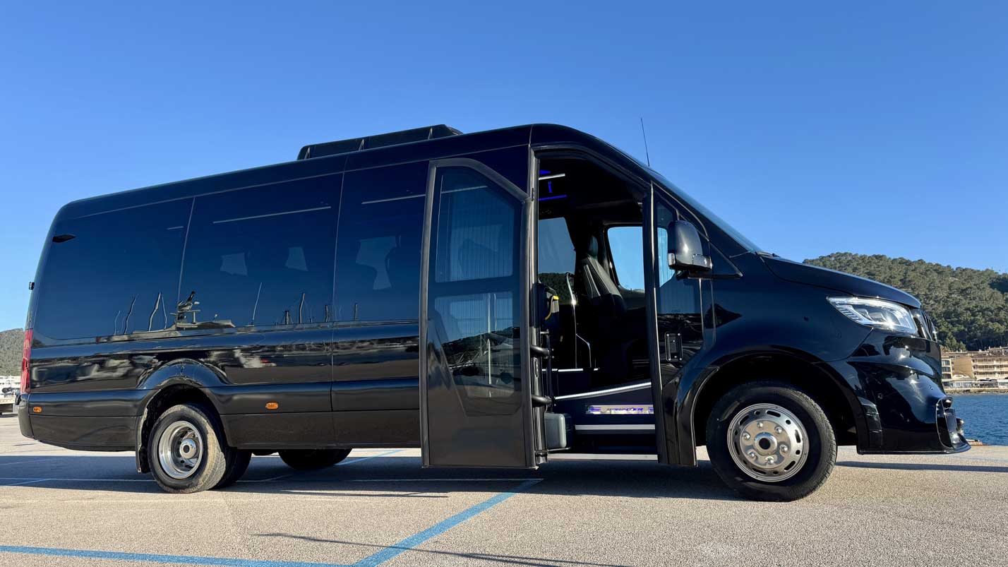 Perfil lateral de la Mercedes Sprinter