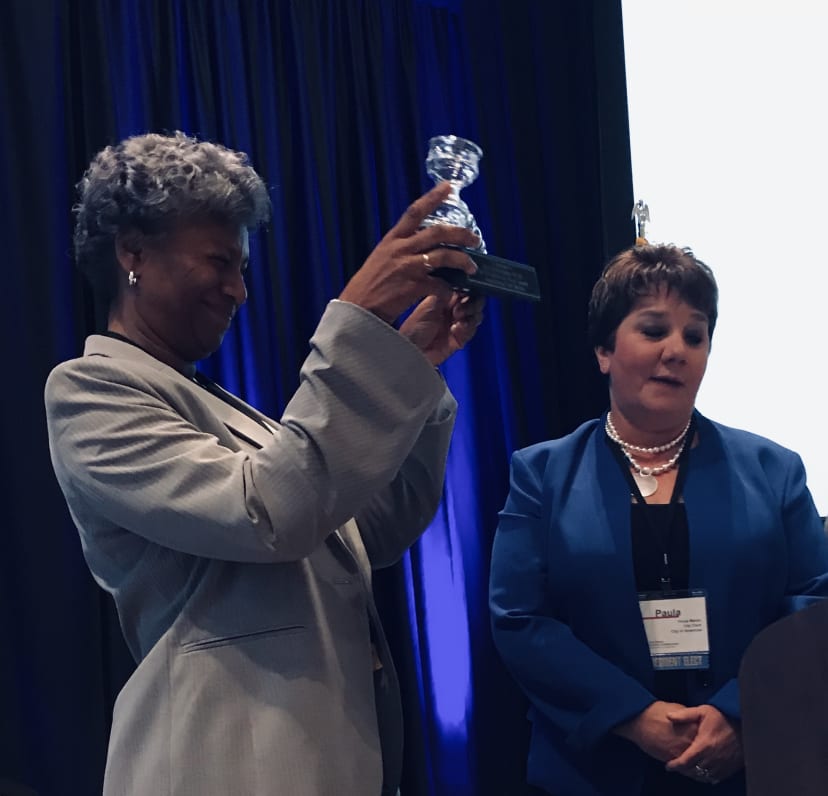 GMCAPresGavel_mwsyvu