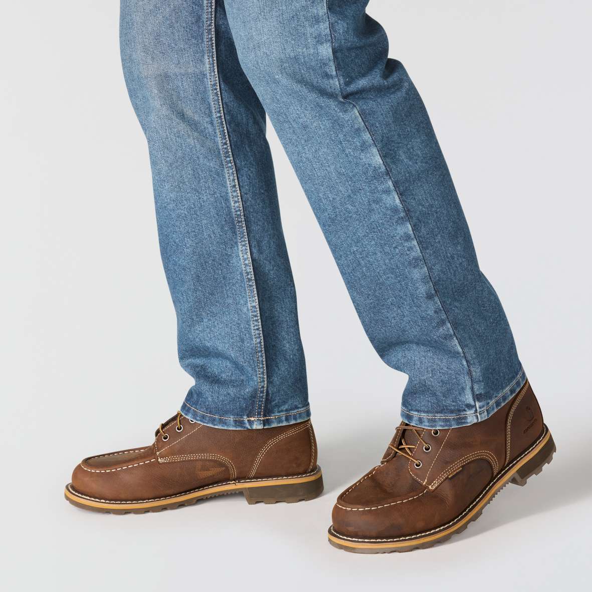 ג'ינס Carhartt גמיש לגברים בהתאמה למגפי עבודה ג'ינס Carhartt גמיש לגברים בהתאמה למגפי עבודה
