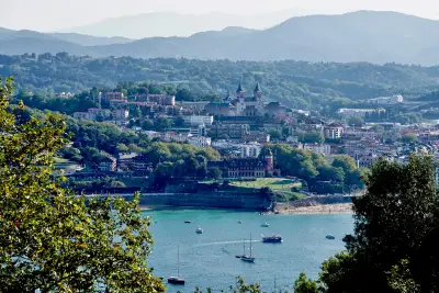 La Concha bay and the old town of San Sebastian, the best food city in the world