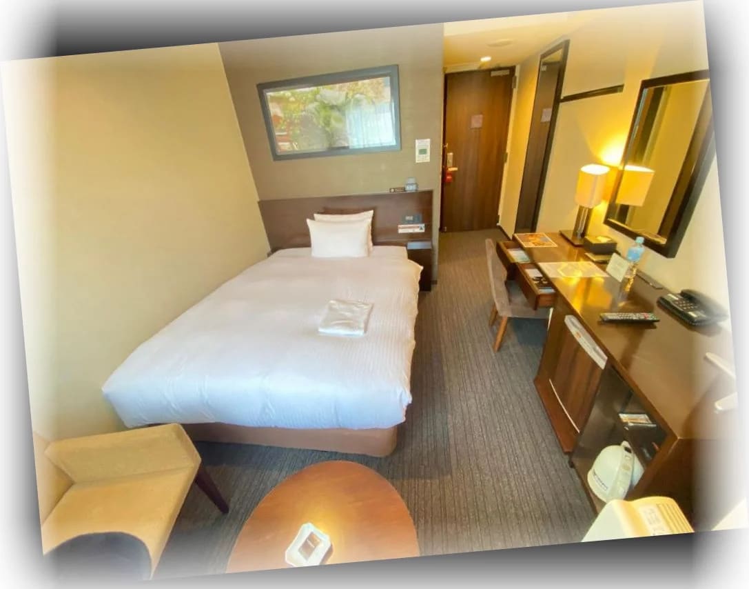 라구나스위트_신_요코하마_스몰_더블_(흡연)_-_침대